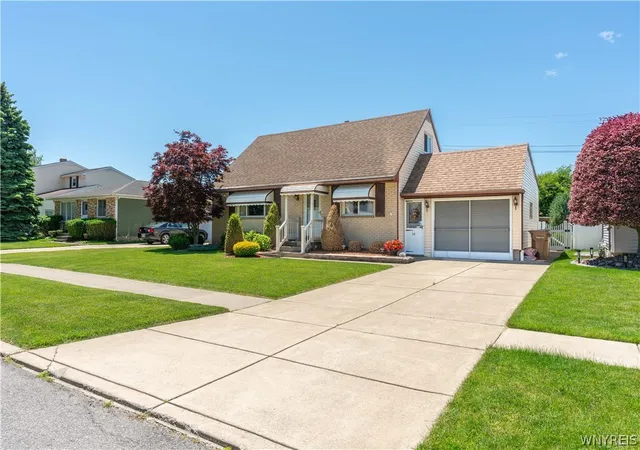 1st image of 34 Louise Dr, Buffalo, NY 14227 | MLS# B1692323