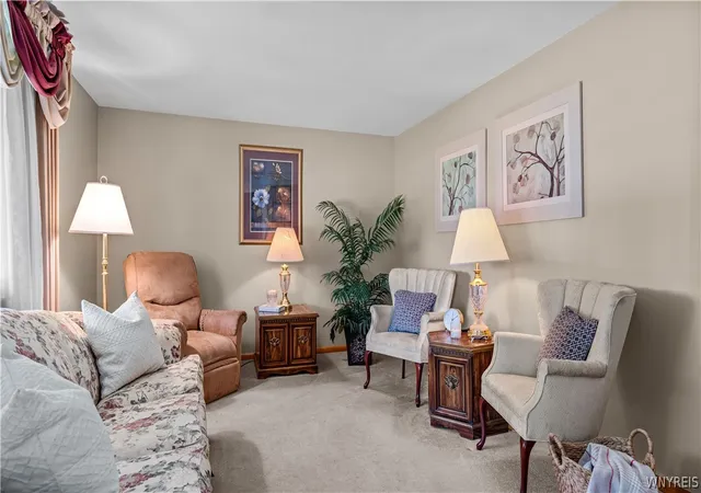 4th image of 34 Louise Dr, Buffalo, NY 14227 | MLS# B1692323