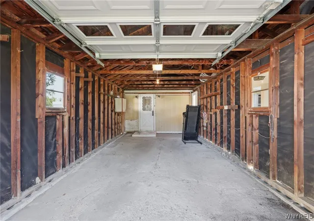 Homes for sale in Wheatfield, NY | 3635 Klemer Rd, Wheatfield, NY 14120 | MLS# B1692514