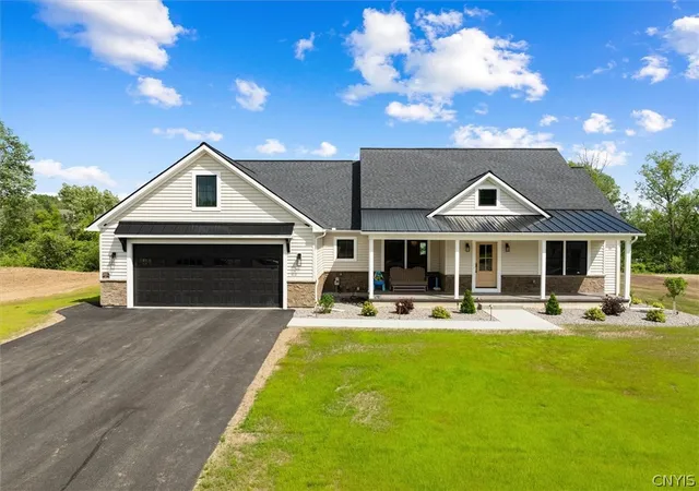 Homes for sale in Marcy, NY | 112 Stonebrooke Dr, Marcy, NY 13403 | MLS# S1692094