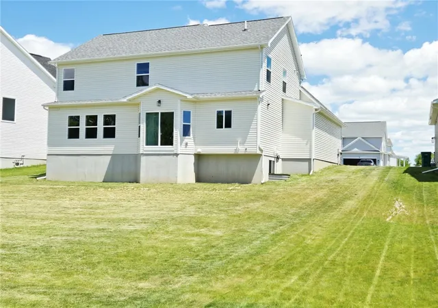 Homes for sale in Henrietta, NY | 31 Kingsbarn Rd, Henrietta, NY 14586 | MLS# R1692879