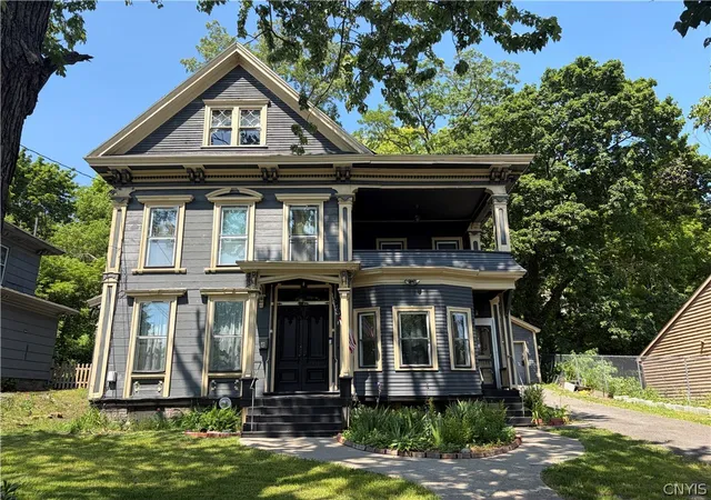 Homes for sale in Syracuse, NY | 612 Lodi St, Syracuse, NY 13203 | MLS# S1692964