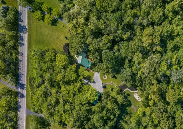 2nd image of 2552 Roosevelt Hwy, Hamlin, NY 14464 | MLS# R1692983