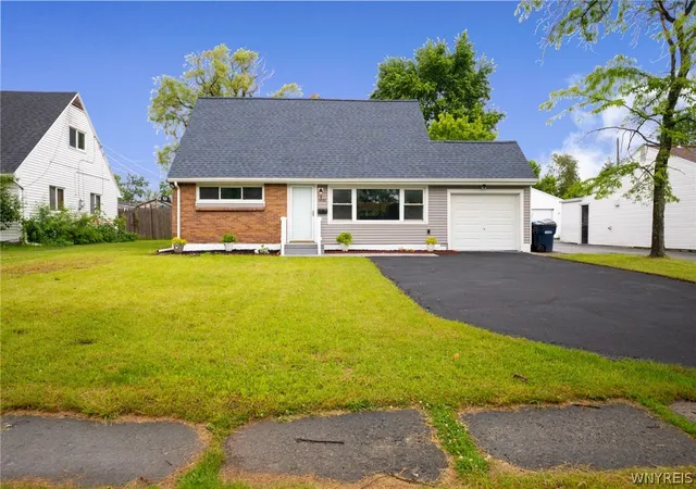 Homes for sale in Grand Island, NY | 1889 Broadway, Grand Island, NY 14072 | MLS# B1692645