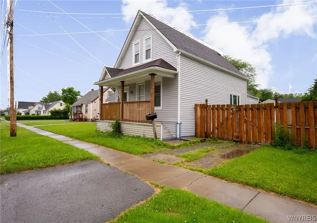 Photo 2 of Sale Pending at 98 Hedley St, Buffalo, NY 14206 | MLS# B1692280 | Listing updated on 2026-07-27