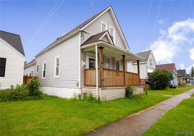 Photo 3 of Sale Pending at 98 Hedley St, Buffalo, NY 14206 | MLS# B1692280 | Listing updated on 2026-07-27