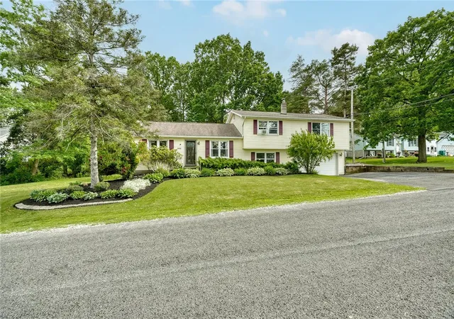 2nd image of 2466 Skelly Rd, Caledonia, NY 14423 | MLS# R1693025