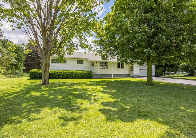 3rd image of 4151 Main St, Piffard, NY 14533 | MLS# R1690671