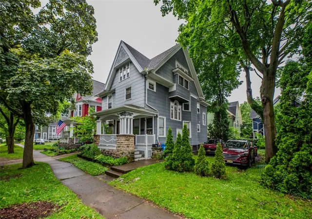 Homes for sale in Rochester, NY | 39 Oxford St, Rochester, NY 14607 | MLS# R1692903
