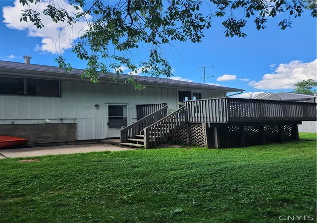 Photo 2 of Sale Pending at 836 S Lamont Dr, Cortland, NY 13045 | MLS# S1691392 | Listing updated on 2026-07-23
