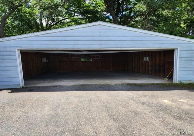 Photo 4 of Sale Pending at 836 S Lamont Dr, Cortland, NY 13045 | MLS# S1691392 | Listing updated on 2026-07-23