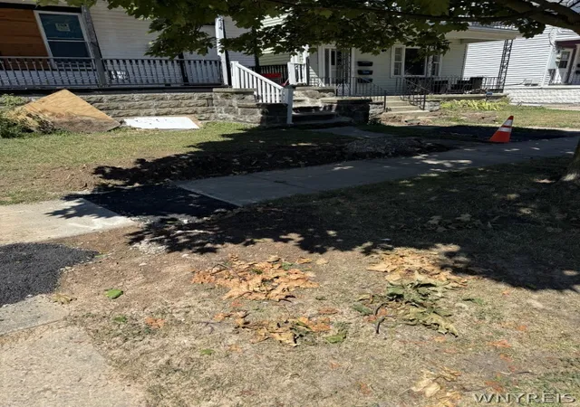 Listing Photo 4 - Condo for sale in building located at 214 Rhode Island St, Buffalo, NY 14213