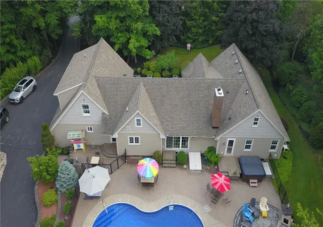 2nd image of 7160 Gillis Rd, Victor, NY 14564 | MLS# R1692695