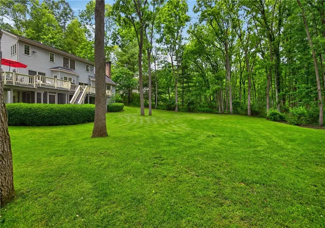 2nd image of 341 Thornebush Dr, Victor, NY 14564 | MLS# R1692438