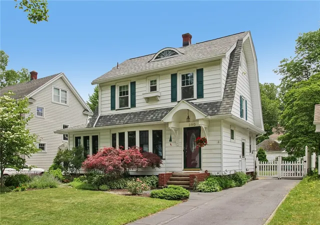 2nd image of 390 Winona Blvd, Irondequoit, NY 14617 | MLS# R1681604