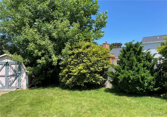 4th image of 498 Fairmont Ave, North Tonawanda, NY 14120 | MLS# B1693087