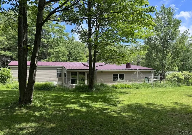 Photo 5 of Single family home for sale at 6227 Fritz Rd, Friendship, NY 14739 | MLS# S1693098 | Listing updated on 2026-07-28