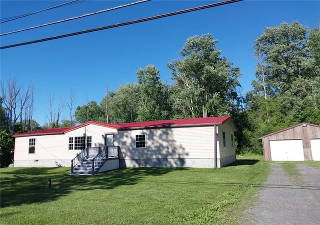 1st image of 138 N Main St, Elbridge, NY 13080 | MLS# R1692703
