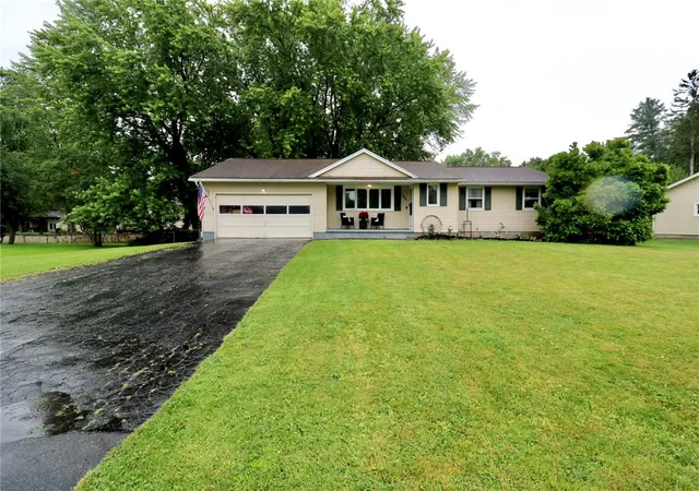 1st image of 244 Southridge Dr, Rochester, NY 14626 | MLS# R1693066