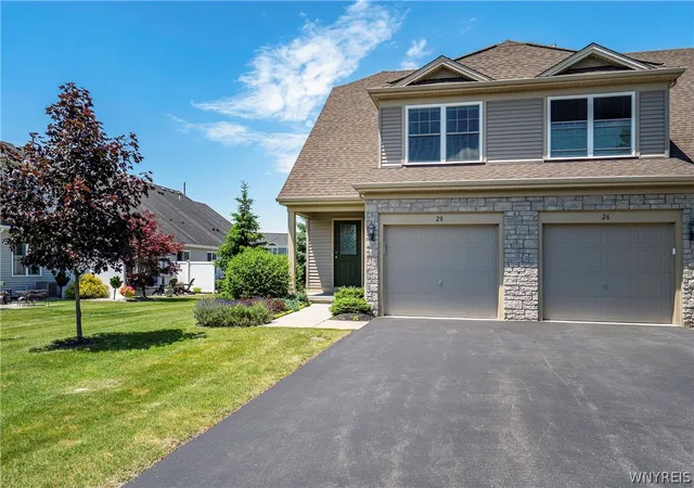 2nd image of 28 Cumberland St, Lancaster, NY 14086 | MLS# B1692381