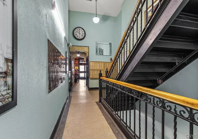 Homes for sale in Syracuse, NY | 377 W Onondaga St #206, Syracuse, NY 13202 | MLS# S1693089