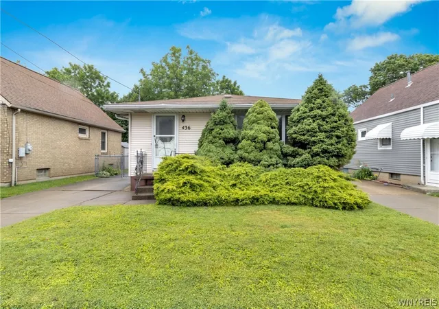 2nd image of 436 Weimar St, Buffalo, NY 14206 | MLS# B1691971