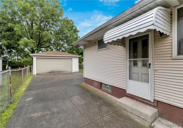 4th image of 436 Weimar St, Buffalo, NY 14206 | MLS# B1691971