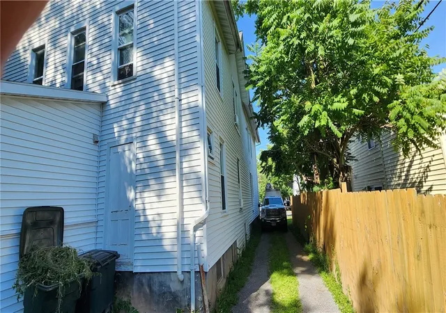 Photo 9 of Multi family home for sale at 146 Pleasant St, Canandaigua, NY 14424 | MLS# R1693112 | Listing updated on 2026-07-14