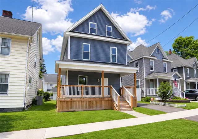 Photo 3 of Sale Pending at 143 N Fulton St, Auburn, NY 13021 | MLS# R1680439 | Listing updated on 2026-07-27