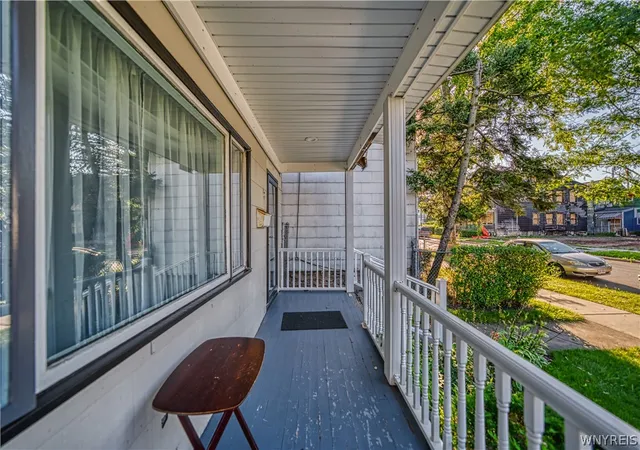 Listing Photo 4 - Condo for sale in building located at 113 Massachusetts Ave, Buffalo, NY 14213