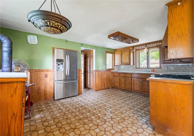 Photo 4 of Single family home for sale at 9283 S Street Rd, Le Roy, NY 14482 | MLS# R1690661 | Listing updated on 2026-07-11