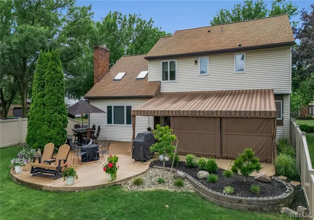Homes for sale in East Amherst, NY | 66 Beachridge Dr, East Amherst, NY 14051 | MLS# B1693134
