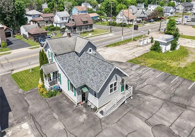 Homes for sale in Elmira, NY | 2096 College Ave, Elmira, NY 14903 | MLS# R1693198