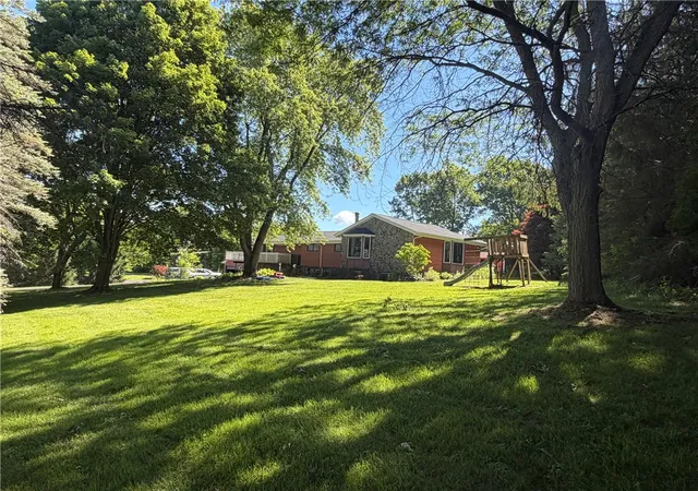 3rd image of 10 Pine Tree Cir, Rush, NY 14543 | MLS# R1692988