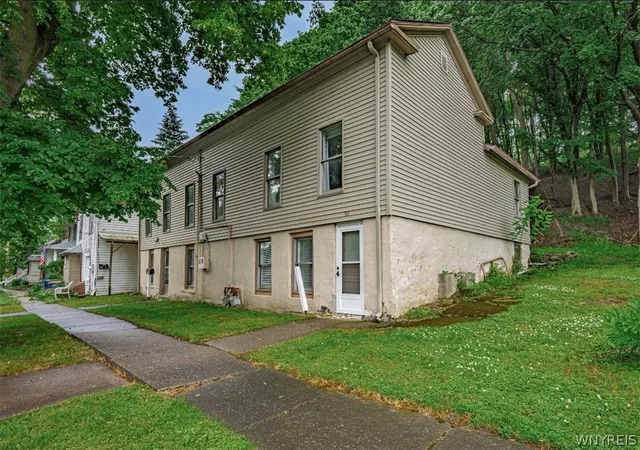 Homes for sale in Lockport City, NY | 92 Garden St, Lockport City, NY 14094 | MLS# B1692032