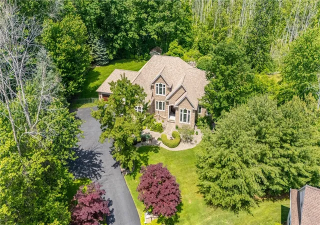 2nd image of 24 North Shore Dr, Parma, NY 14468 | MLS# R1689303