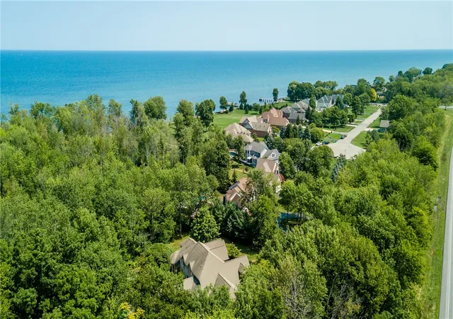 48th image of 24 North Shore Dr, Parma, NY 14468 | MLS# R1689303