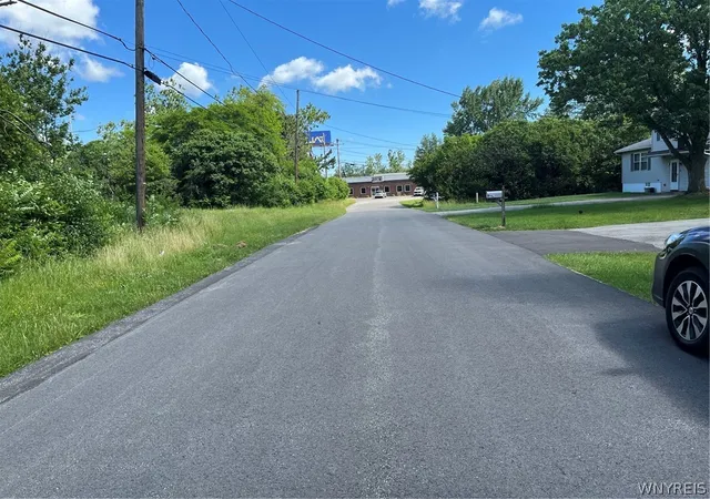 Homes for sale in Gates, NY | 46 Evelyn St, Gates, NY 14606 | MLS# B1693022