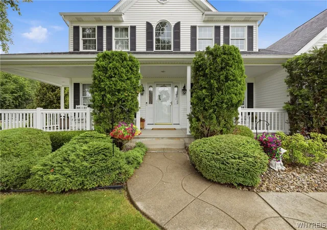Photo 3 of Sale Pending at 6981 Pintail Ct, North Tonawanda, NY 14120 | MLS# B1693103 | Listing updated on 2026-07-23