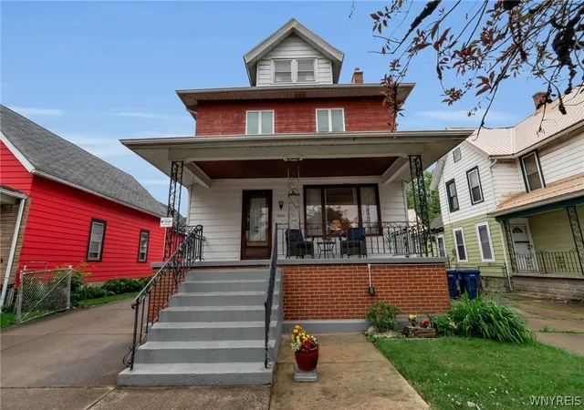 Photo 1 of Sale Pending at 1063 E Lovejoy St, Buffalo, NY 14206 | MLS# B1693040 | Listing updated on 2026-07-01
