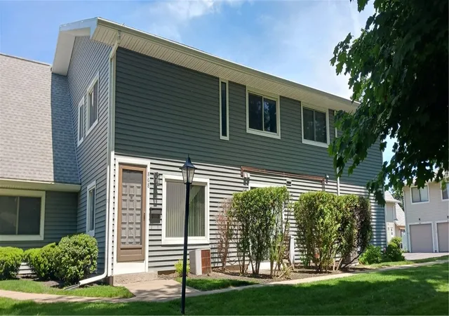 1st image of 868 Eastbrooke Ln, Rochester, NY 14618 | MLS# R1686994