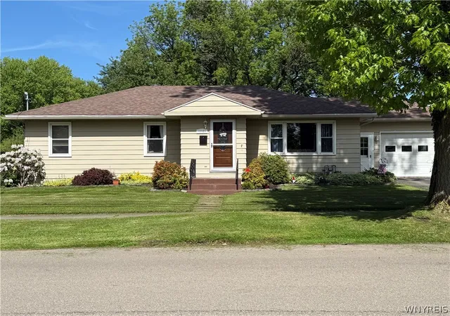 Photo 1 of Sale Pending at 116 S Warsaw St, Dunkirk, NY 14048 | MLS# B1692406 | Listing updated on 2026-07-14