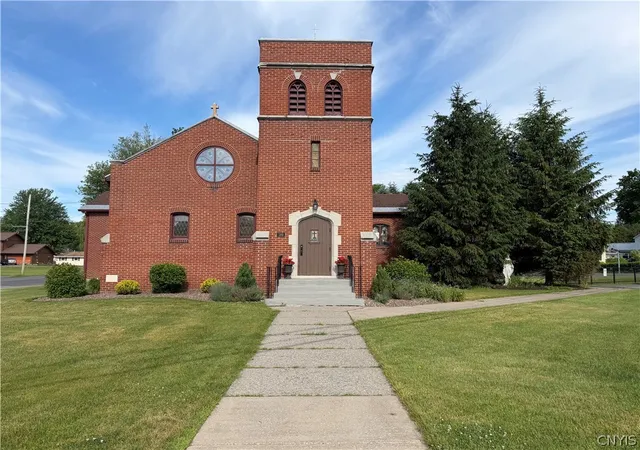 1st image of 589 S Main St, Central Square, NY 13036 | MLS# S1687429