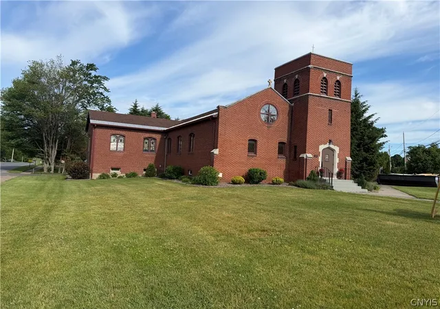 Photo 4 of Single family home for sale at 589 S Main St, Central Square, NY 13036 | MLS# S1687429 | Listing updated on 2026-07-23