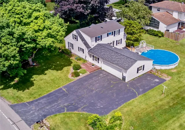 4th image of 736 Paul Rd, Chili, NY 14624 | MLS# R1693239