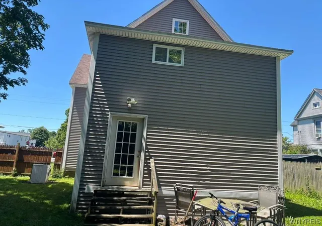 Photo 2 of Single family home for sale at 124 Central St, Watertown, NY 13601 | MLS# B1693042 | Listing updated on 2026-07-28