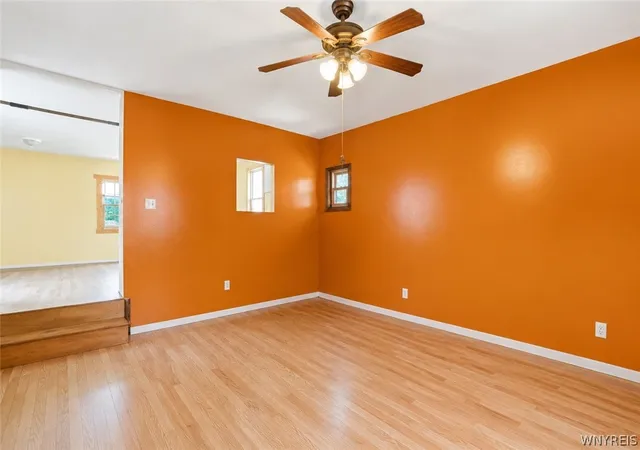 5th image of 210 Oliver St, North Tonawanda, NY 14120 | MLS# B1691171