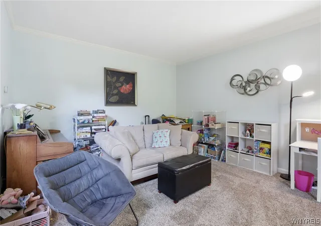 4th image of 290 Independence Dr, Orchard Park, NY 14127 | MLS# B1691605