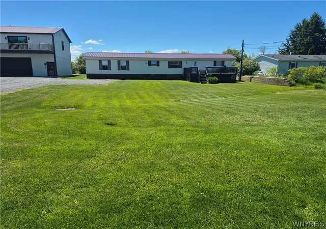 Photo 35 of Manufactured home for sale at 11578 Goetze Ln #8, Lyndonville, NY 14098 | MLS# B1692631 | Listing updated on 2026-07-18