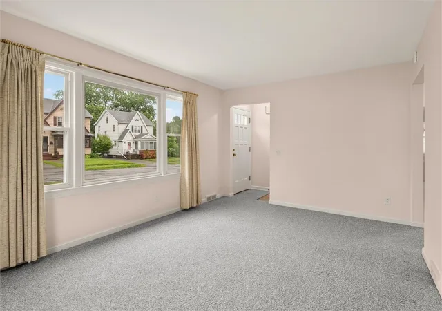 4th image of 399 Westchester Ave, Irondequoit, NY 14609 | MLS# R1692483